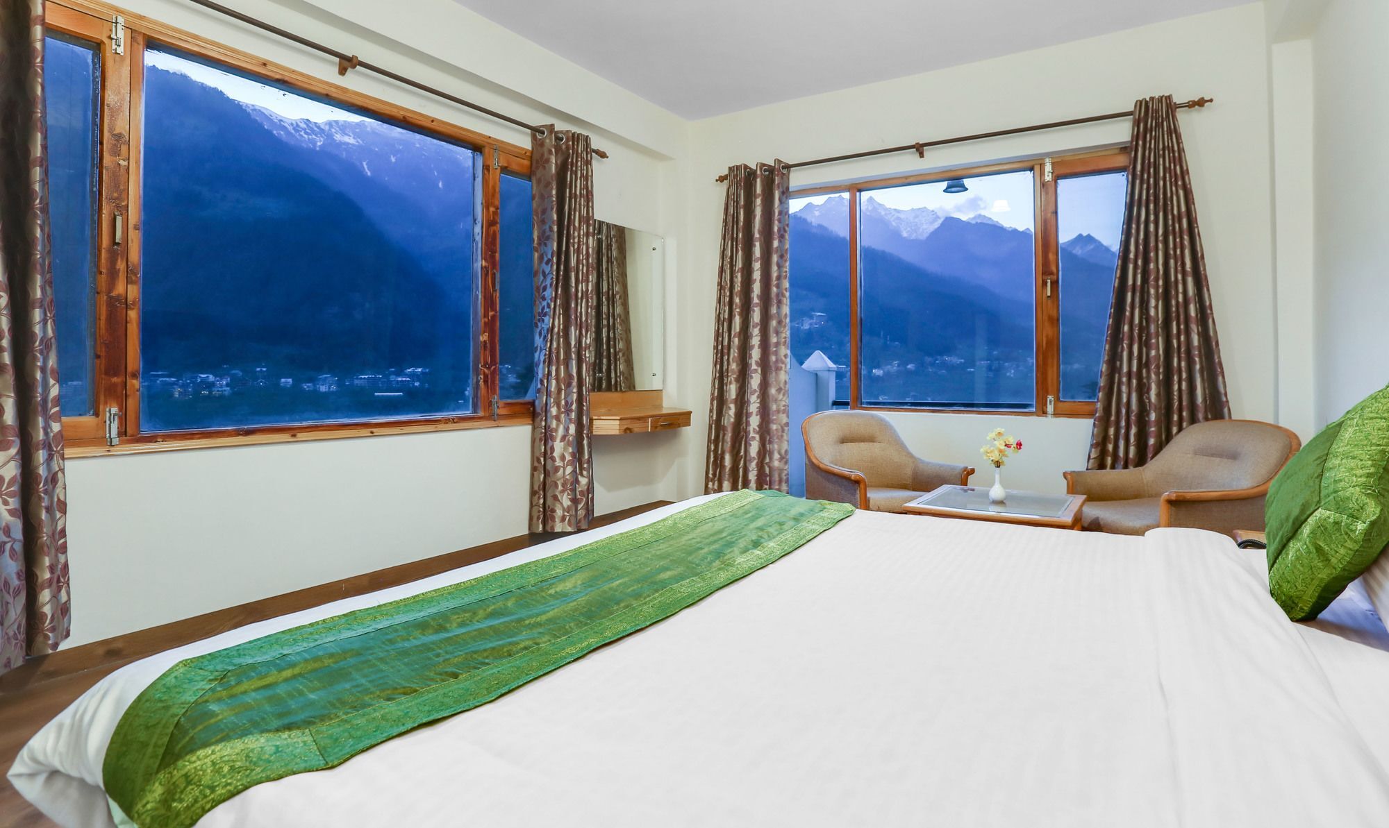 Treebo Manali Retreat Hotel Luaran gambar